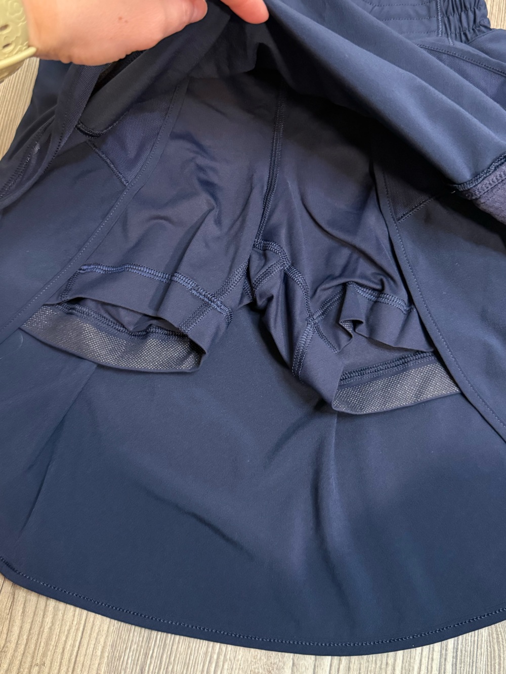 Lululemon Hotty Hot High-Rise Skirt - Picture 2 of 4